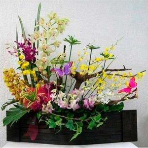 Arreglo Floral de Orquídeas Crucero