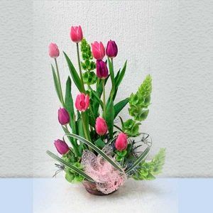 Arreglo floral Haarlem con Tulipanes