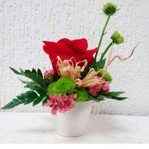 Arreglo Floral con Rosas para Mamá a domicilio
